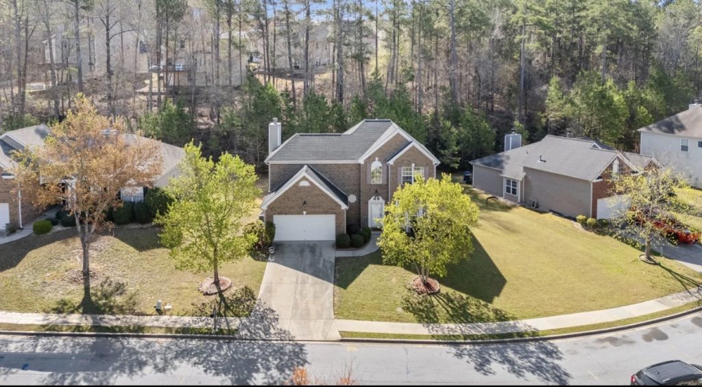 Snellville GA residential neighborhood
