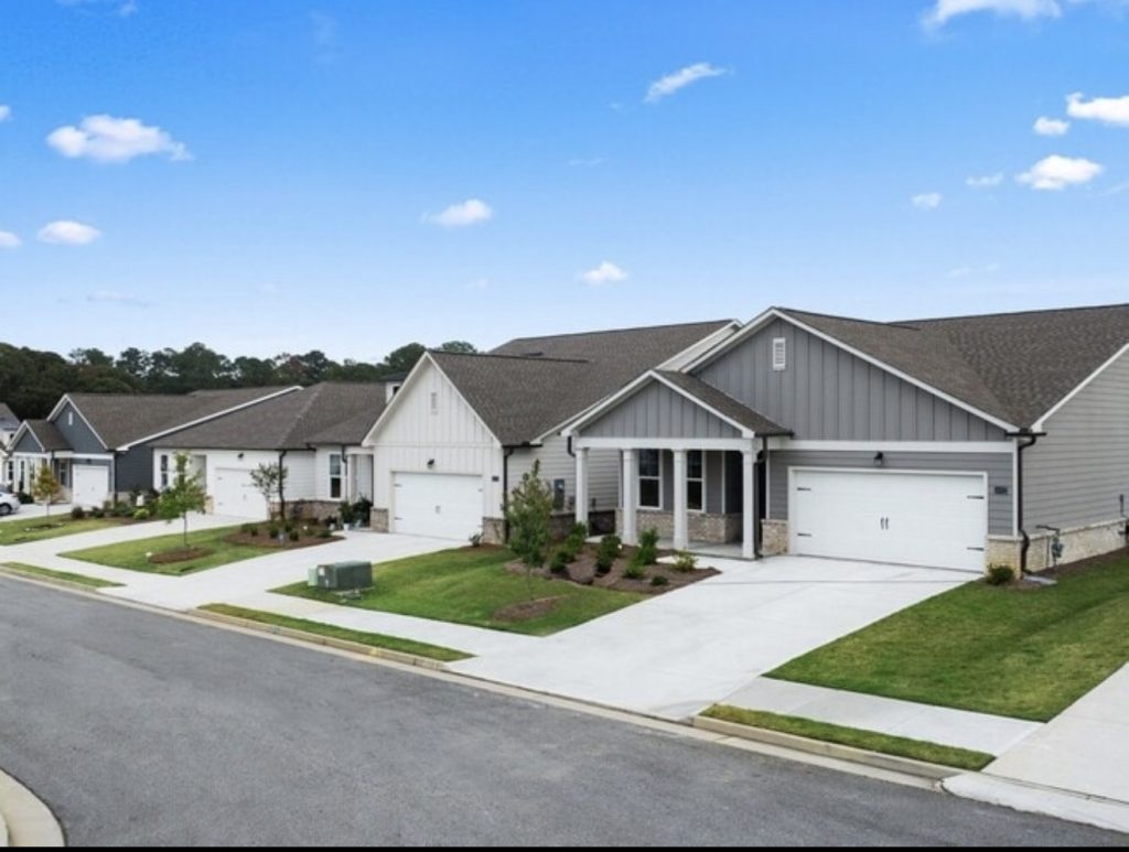 Snellville GA residential neighborhood | Lawrenceville Moving Company | LIBERTY PRO MOVING Snellville GA residential neighborhood