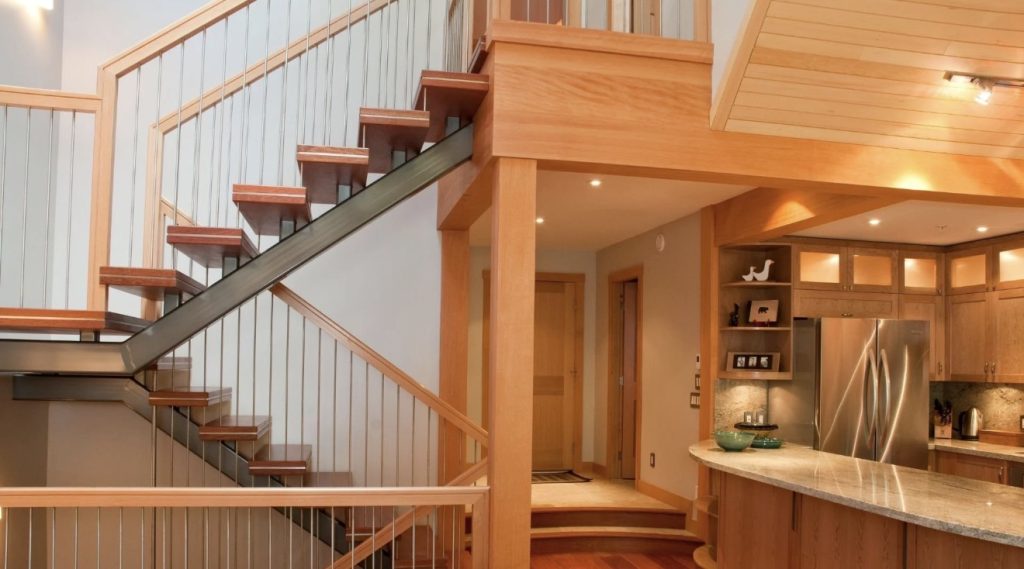 Snellville moving truck driveway | Lawrenceville Moving Company | LIBERTY PRO MOVING Snellville moving truck driveway