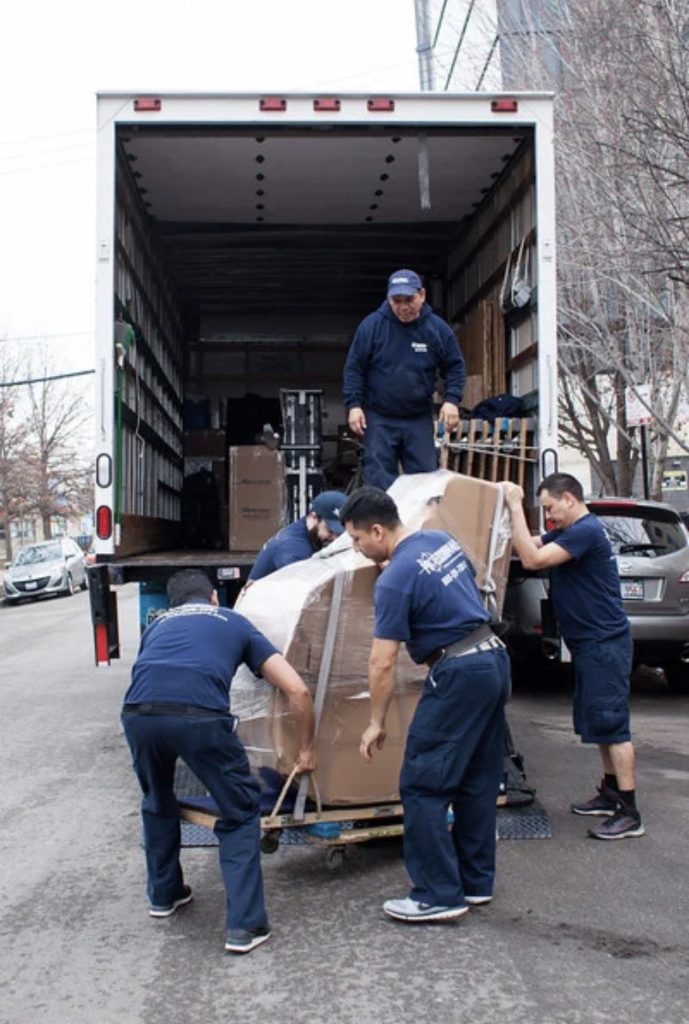 Liberty Pro Moving truck performing residential move in Snellville GA | Lawrenceville Moving Company | LIBERTY PRO MOVING Liberty Pro Moving truck performing residential move in Snellville GA