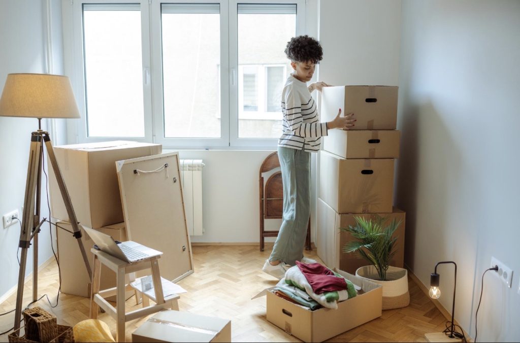 Family celebrating successful relocation | Lawrenceville Moving Company | LIBERTY PRO MOVING Family celebrating successful relocation