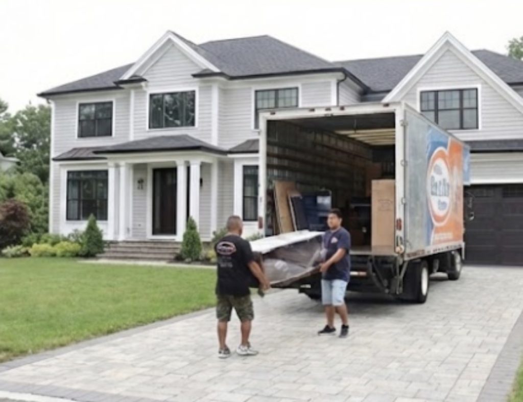 Professional furniture protection during move | Lawrenceville Moving Company | LIBERTY PRO MOVING Professional furniture protection during move